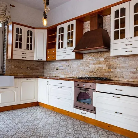 Fener Burnunda Denize Sifir Orjinaltas Malikane *