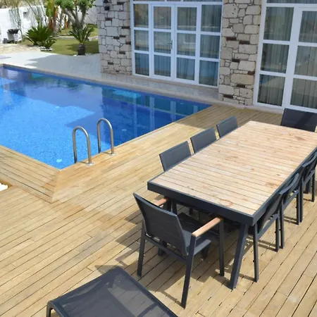 Fener Burnunda Denize Sifir Orjinaltas Malikane