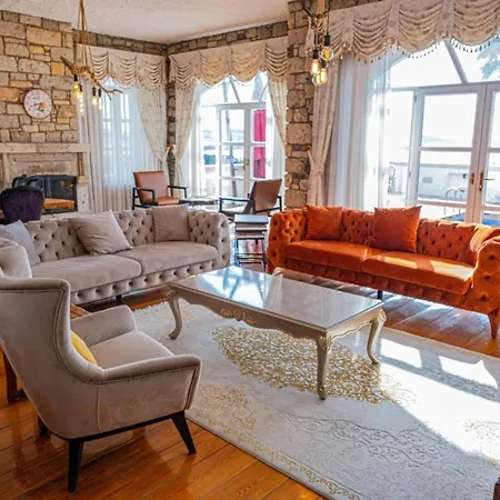 Fener Burnunda Denize Sifir Orjinaltas Malikane *