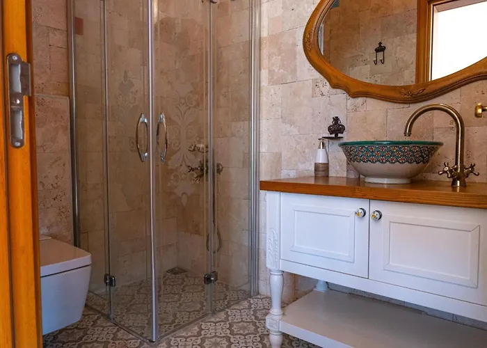 Fener Burnunda Denize Sifir Orjinaltas Malikane Villa Çeşme