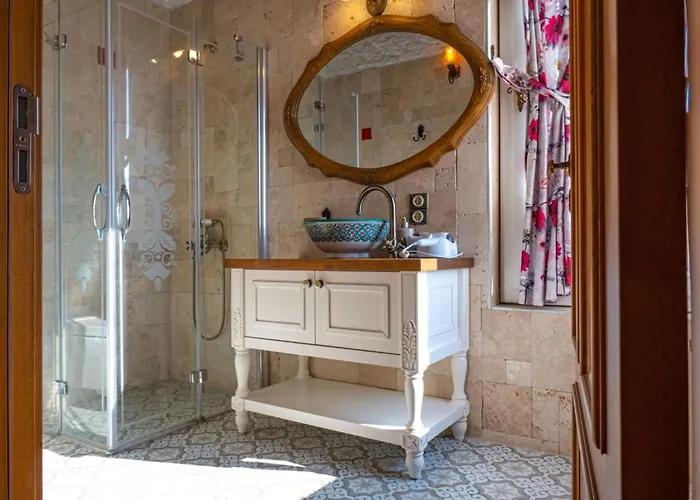 Villa Fener Burnunda Denize Sifir Orjinaltas Malikane