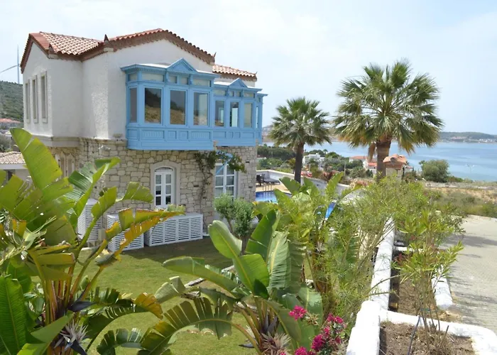 Fener Burnunda Denize Sifir Orjinaltas Malikane *