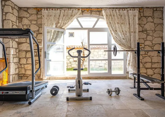 Villa Fener Burnunda Denize Sifir Orjinaltas Malikane Cesme