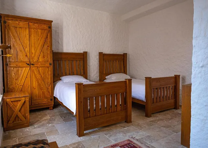 Villa Fener Burnunda Denize Sifir Orjinaltas Malikane *